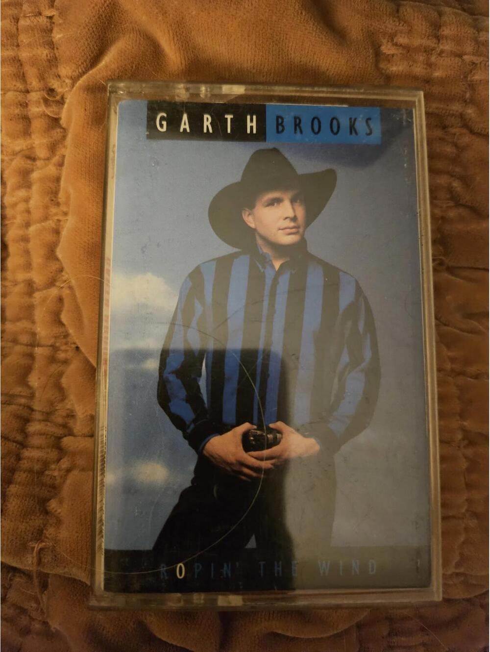Garth Brooks - Ropin' The Wind - original vintage cassette - NM/NM